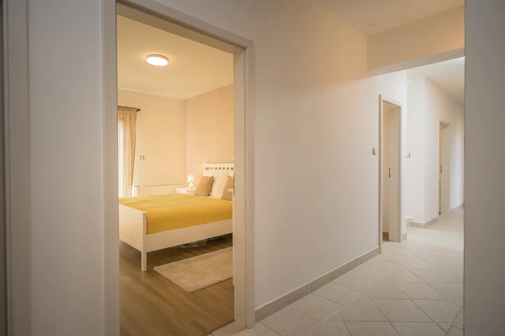 Spacious Family Villa with Pool in Stari Grad
