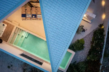 Contemporary Seaside Villa with Pool in Sutivan