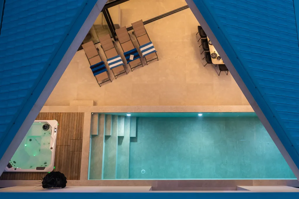 Contemporary Seaside Villa with Pool in Sutivan
