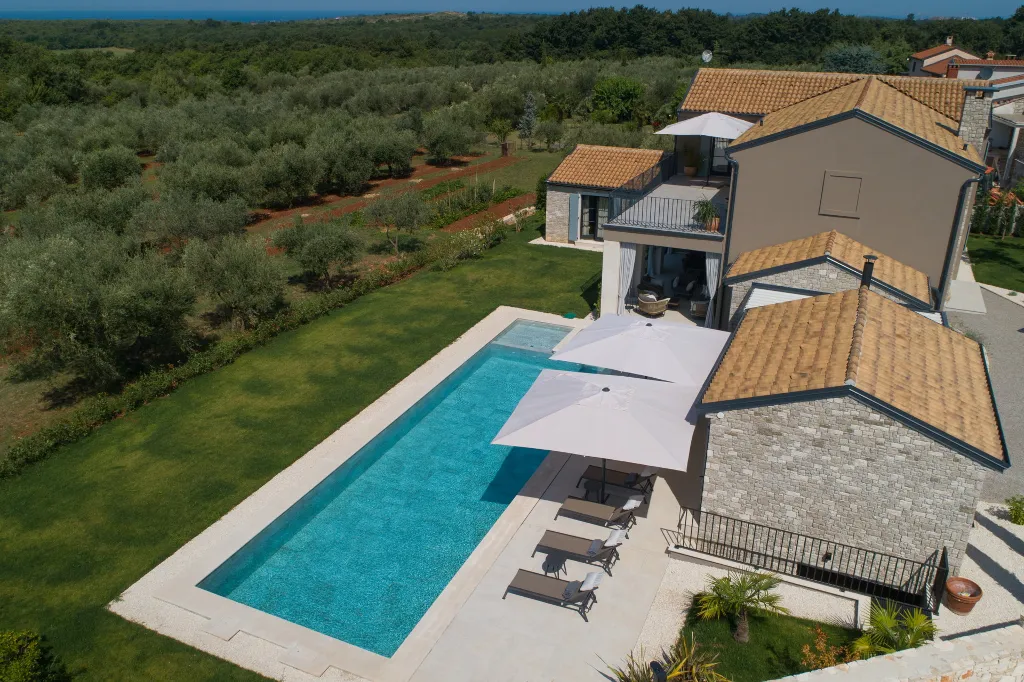 Modern Villa with Pool in Umag