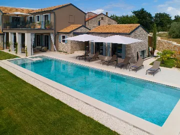 Modern Villa with Pool in Umag