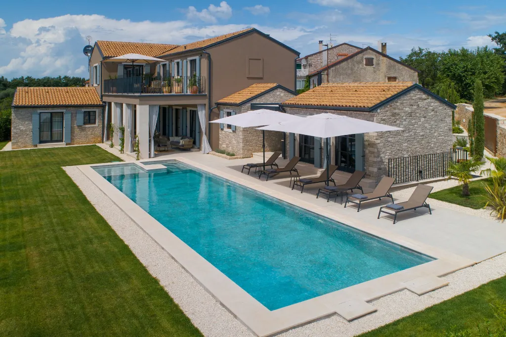 Modern Villa with Pool in Umag
