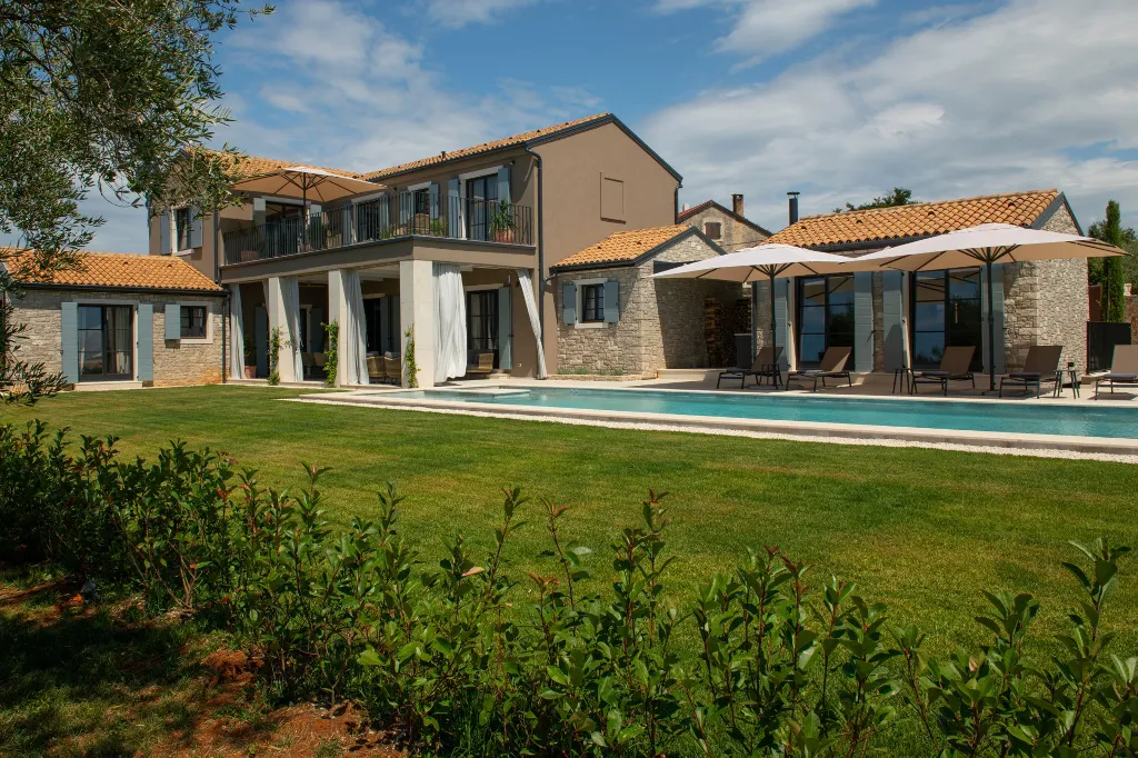 Modern Villa with Pool in Umag
