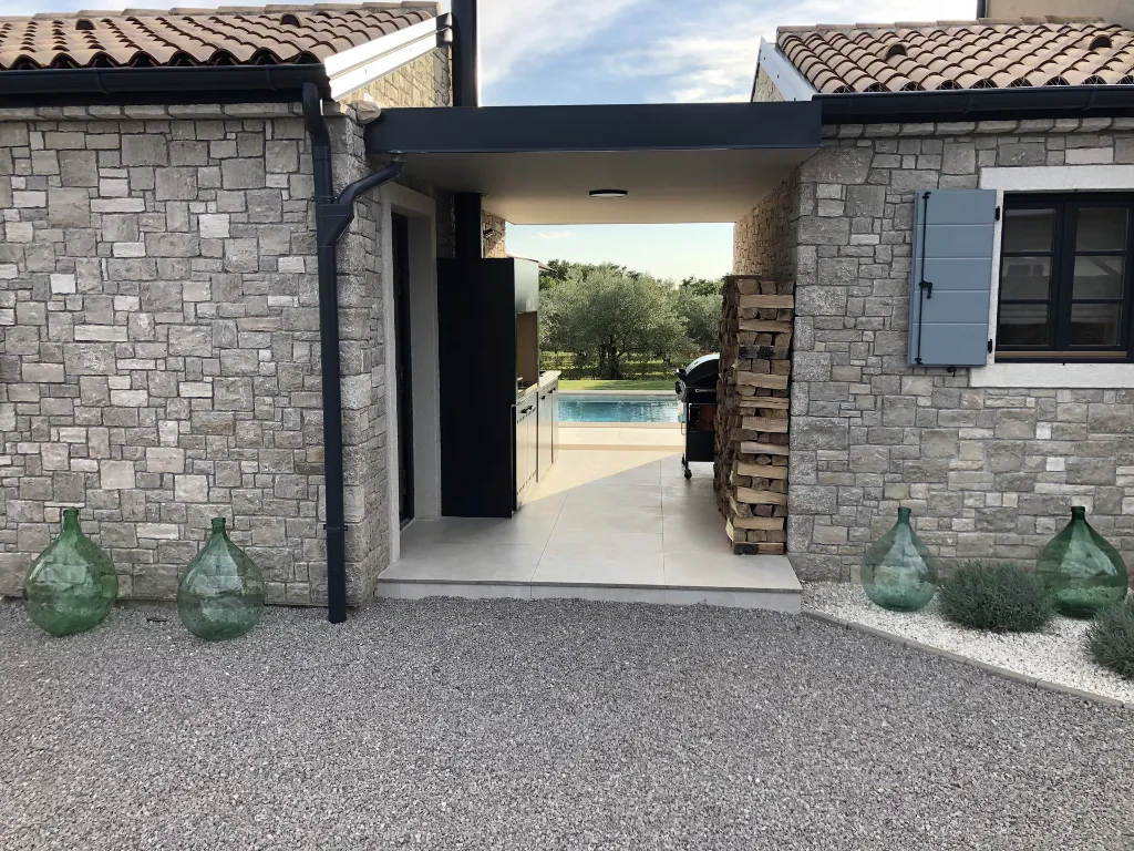 Modern Villa with Pool in Umag