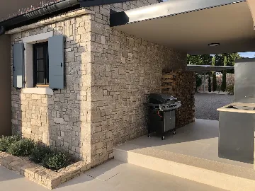 Modern Villa with Pool in Umag