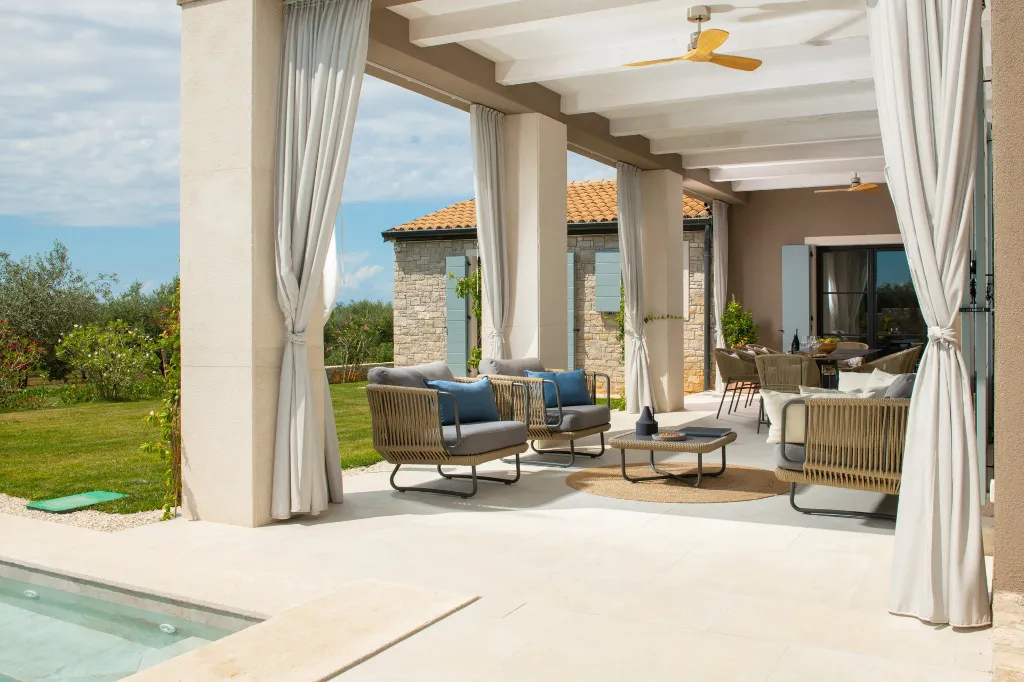 Modern Villa with Pool in Umag