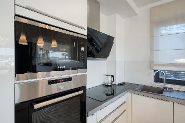 Seaside Infinity Villa in Kaštel Gomilica