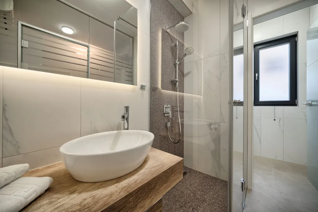 Seaside Infinity Villa in Kaštel Gomilica