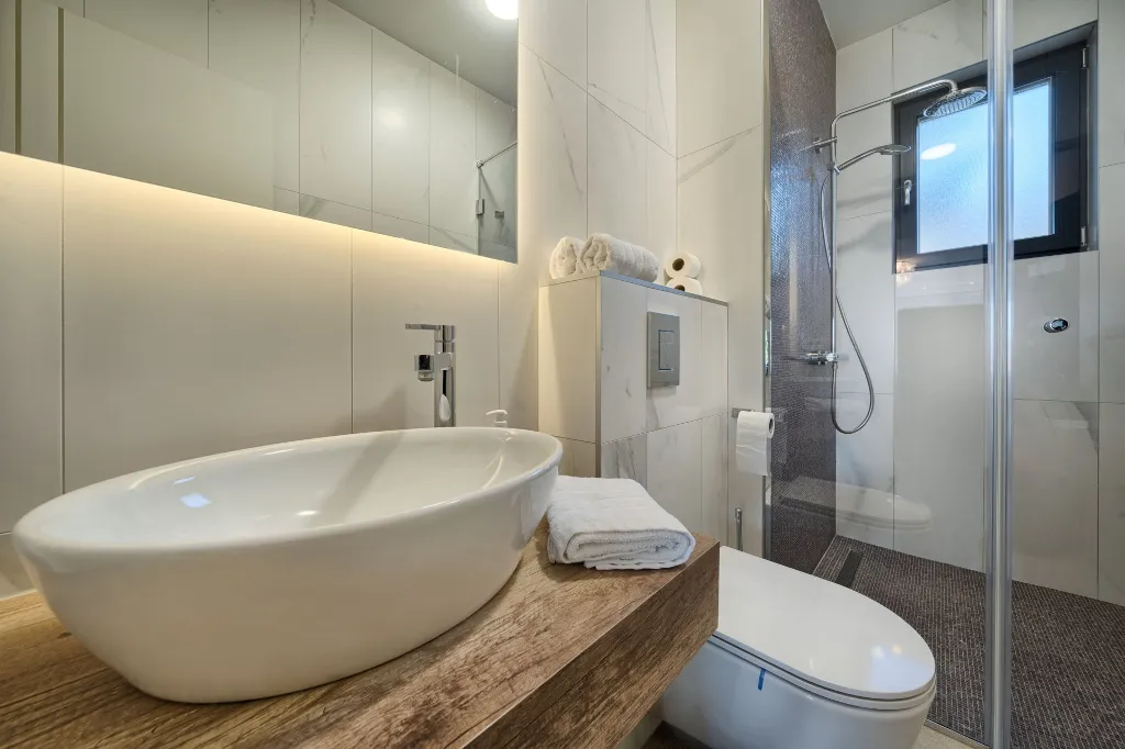 Seaside Infinity Villa in Kaštel Gomilica