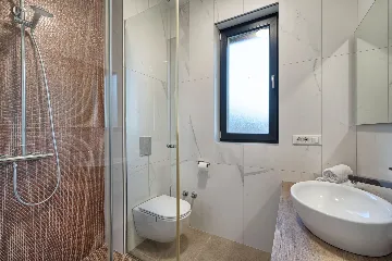 Seaside Infinity Villa in Kaštel Gomilica