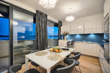 Seaside Infinity Villa in Kaštel Gomilica