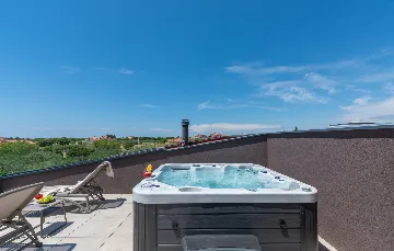 Modern Family Villa with Pool in Vodnjan