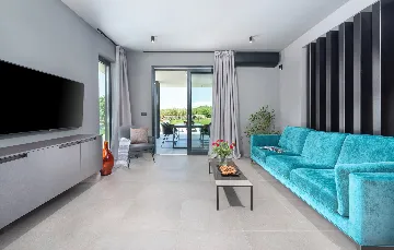 Modern Family Villa with Pool in Vodnjan