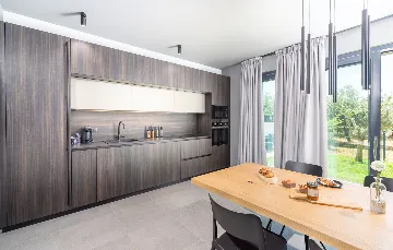 Modern Family Villa with Pool in Vodnjan