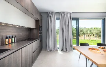 Modern Family Villa with Pool in Vodnjan