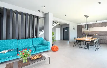 Modern Family Villa with Pool in Vodnjan