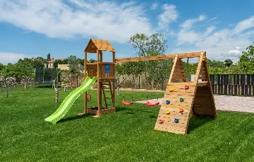 Modern Family Villa with Pool in Vodnjan