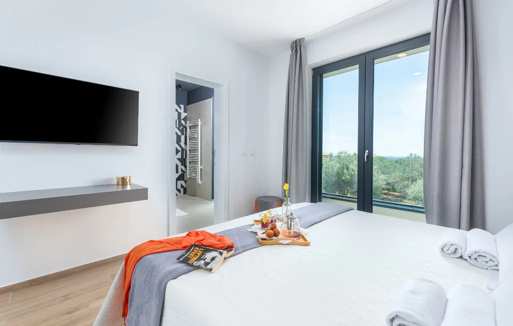Modern Family Villa with Pool in Vodnjan