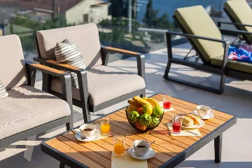 Modern Family Villa with Pool in Okrug Gornji