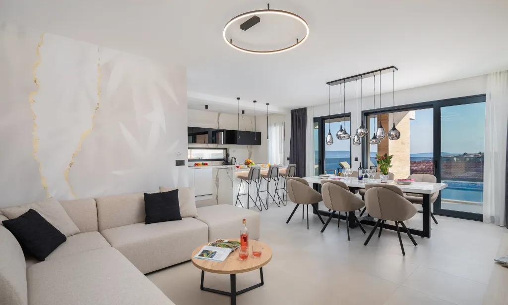 Modern Family Villa with Pool in Okrug Gornji