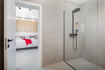 Modern Family Villa with Pool in Okrug Gornji