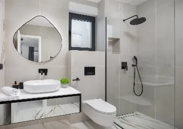 Modern Family Villa with Pool in Okrug Gornji