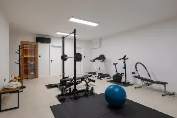 Modern Family Villa with Pool in Okrug Gornji