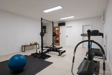 Modern Family Villa with Pool in Okrug Gornji