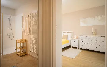 Spacious Family Villa with Pool in Stari Grad