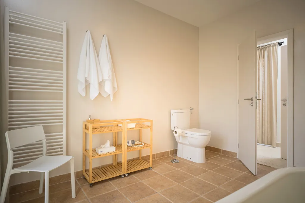 Spacious Family Villa with Pool in Stari Grad