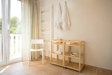 Spacious Family Villa with Pool in Stari Grad