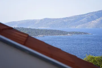 Spacious Villa Retreat with Pool in Stari Grad