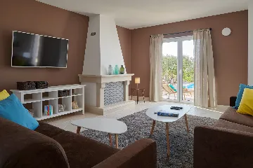 Modern Sea View Villa with Pool in Stari Grad