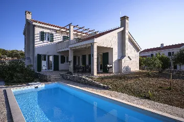 Modern Sea View Villa with Pool in Stari Grad