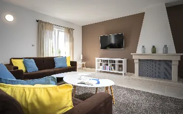 Modern Sea View Villa with Pool in Stari Grad