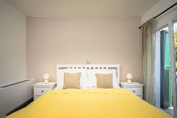 Modern Sea View Villa with Pool in Stari Grad