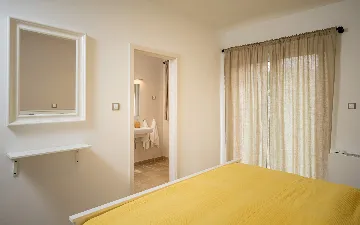 Contemporary Villa with Pool in Stari Grad