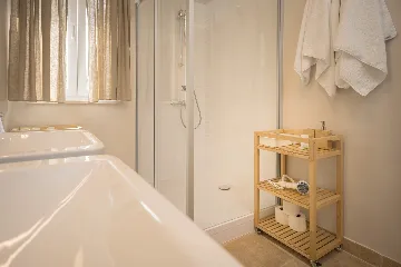 Contemporary Villa with Pool in Stari Grad