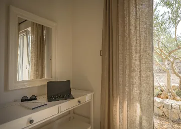 Contemporary Villa with Pool in Stari Grad