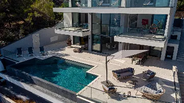 Seaside Villa Retreat with Pool in Blato