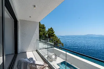 Seaside Villa Retreat with Pool in Blato