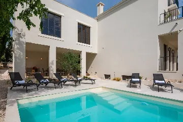 Modern Villa with Pool in Biograd na Moru