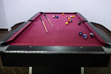 Spacious 5-Bedroom Villa with Pool in Matulji