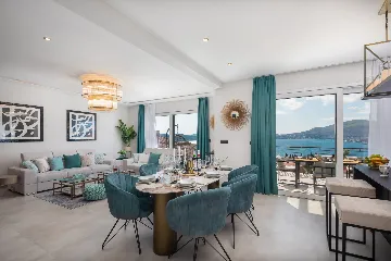 Contemporary Villa with Pool in Okrug Gornji