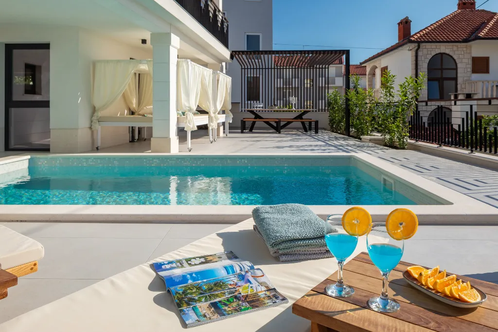 Contemporary Villa with Pool in Okrug Gornji