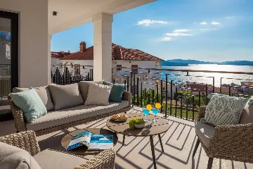 Contemporary Villa with Pool in Okrug Gornji