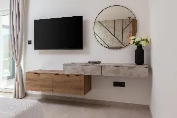 Contemporary Villa with Pool in Okrug Gornji