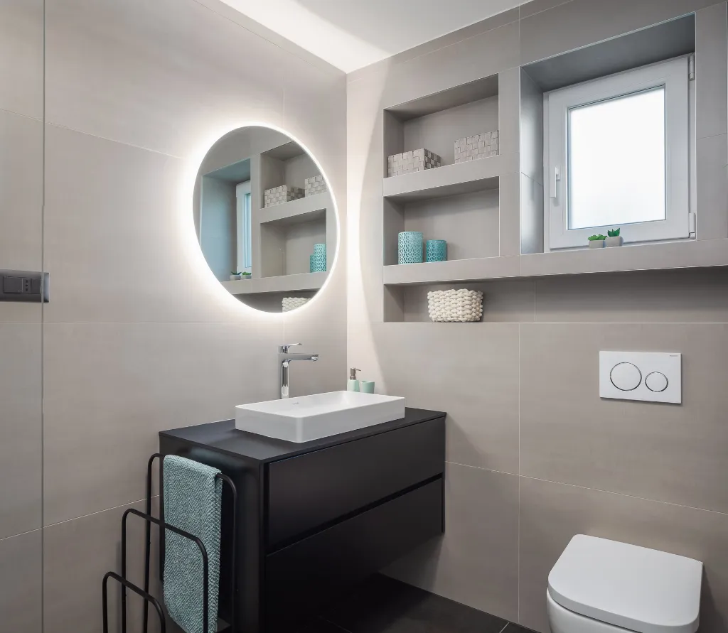 Contemporary Villa with Pool in Okrug Gornji