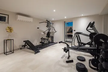 Contemporary Villa with Pool in Okrug Gornji