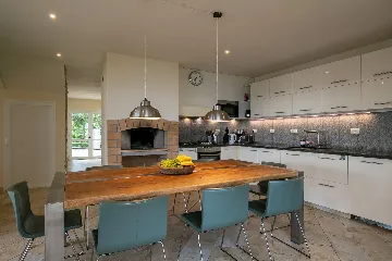 Spacious Hillside Villa with Pool in Potomje